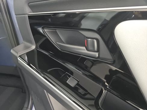 Used 2024 Subaru Solterra Touring image 13