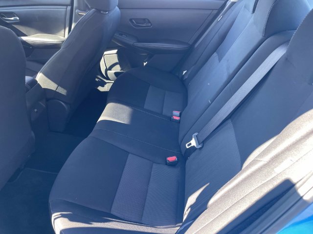 Used 2024 Nissan Sentra SV FWD image 15