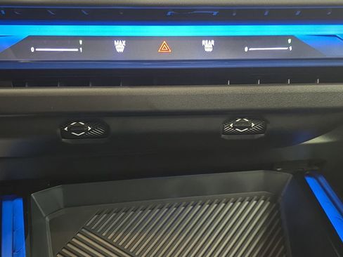 New 2026 BMW X3 xDrive30 w/ M Sport Package image 24