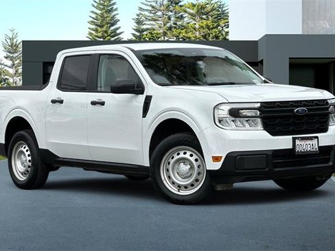 Used 2024 Ford Maverick XL image 2