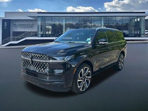 New 2026 Lincoln Navigator Black Label AWD/4WD image 3
