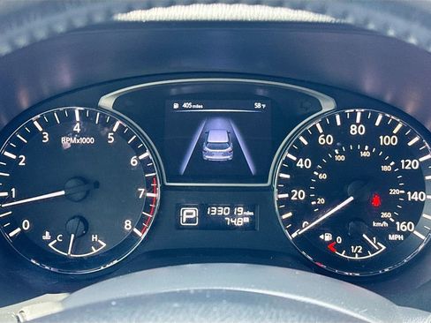 Used 2014 Nissan Pathfinder Platinum w/ Platinum Premium Package image 11