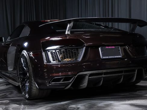 Used 2017 Audi R8 V10 plus image 5