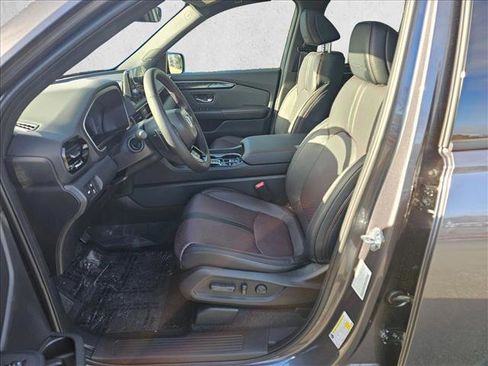 New 2025 Honda Pilot Black Edition image 16