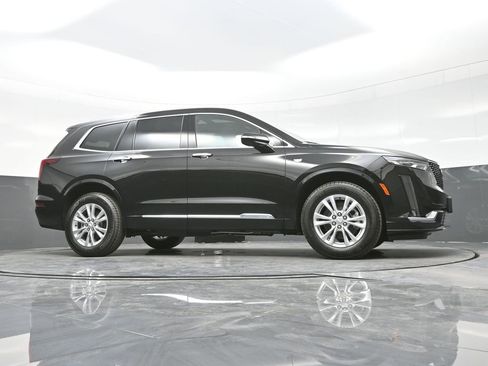 New 2025 Cadillac XT6 Luxury w/ LPO, Floor Liner Package image 24