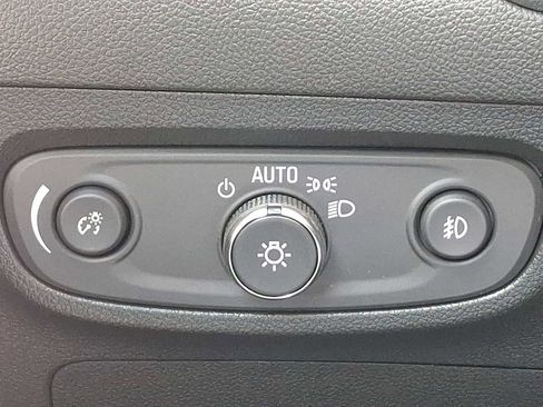 Used 2023 Buick Encore GX Preferred w/ Cold Weather Comfort Package FWD image 25