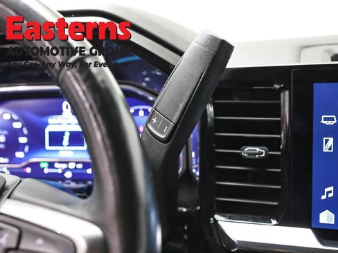 Used 2022 Chevrolet Silverado 1500 LT AWD/4WD image 22