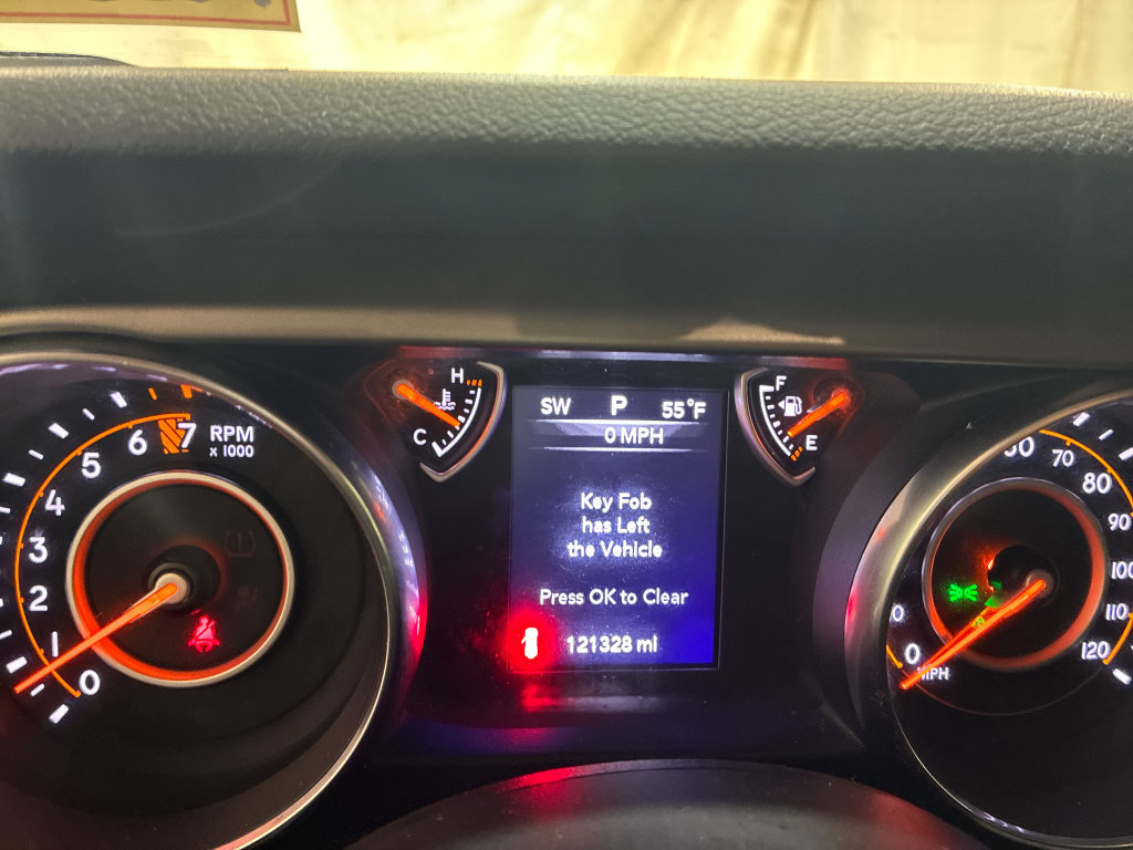 Used 2019 Jeep Wrangler Sport AWD/4WD image 12