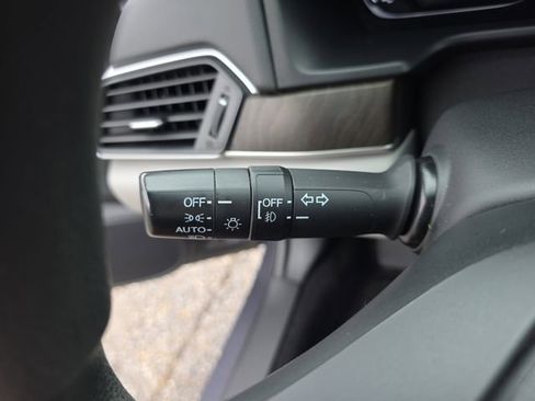 Used 2020 Honda Accord EX image 19
