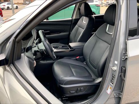 Used 2025 Hyundai Tucson Limited FWD image 8