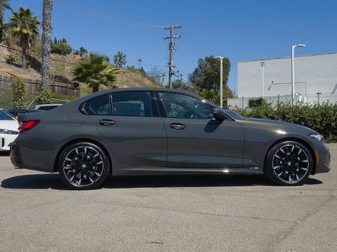 New 2026 BMW 330i Sedan w/ M Sport Package RWD image 3