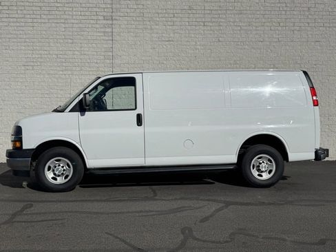 Used 2019 Chevrolet Express 2500 w/ Driver Convenience Package image 5