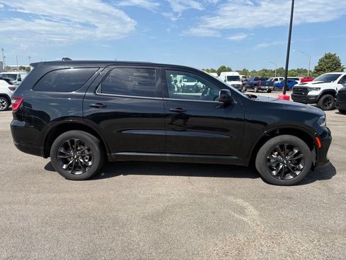 Used 2025 Dodge Durango GT AWD/4WD image 8