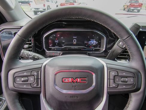 New 2025 GMC Sierra 1500 Elevation image 24