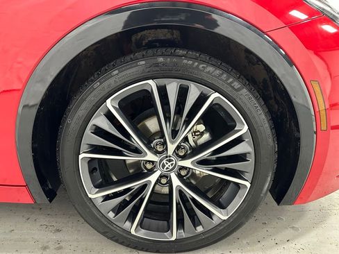 Used 2025 Toyota Prius XLE image 62