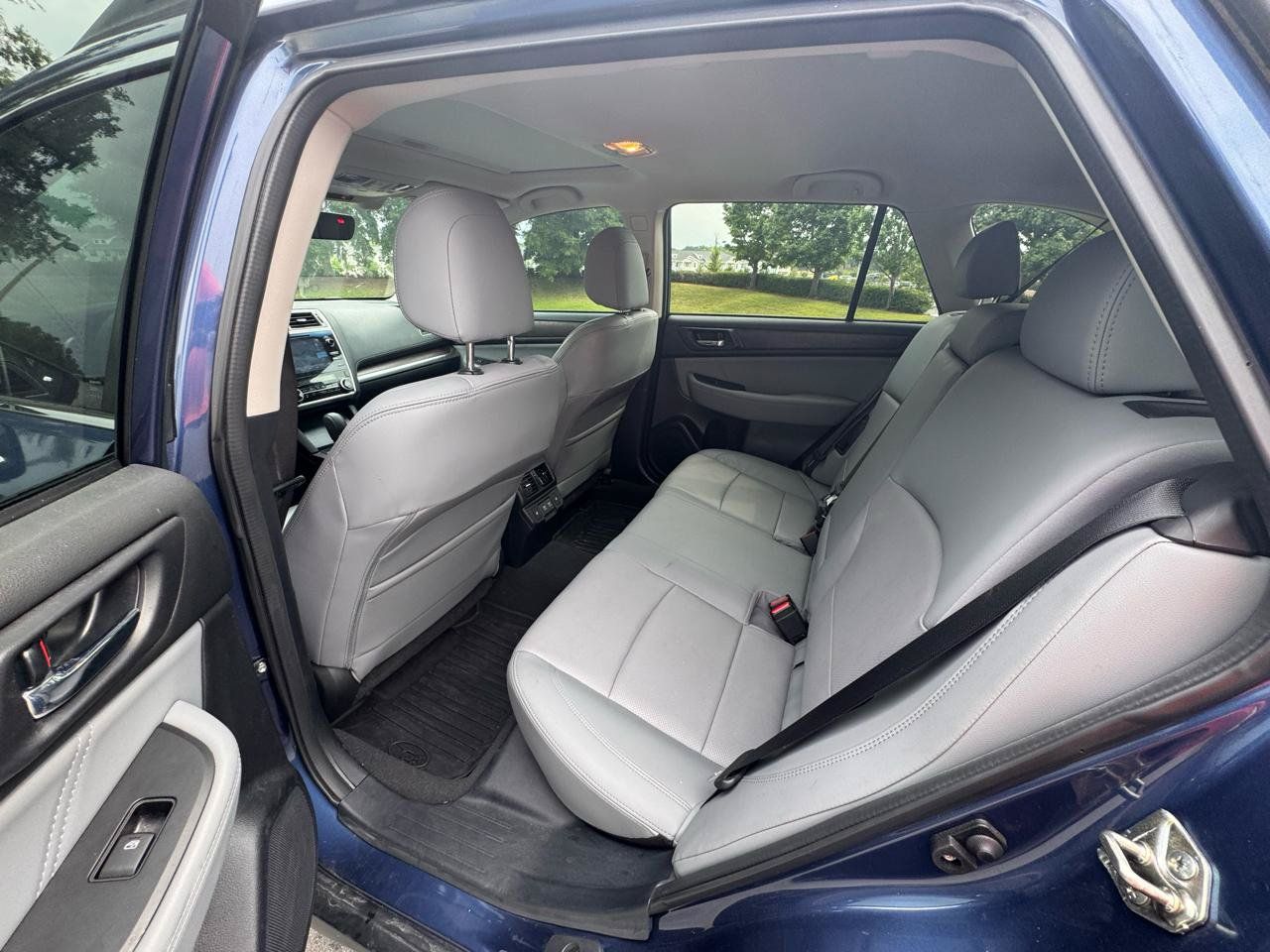 Used 2019 Subaru Outback 2.5i Limited AWD/4WD image 15
