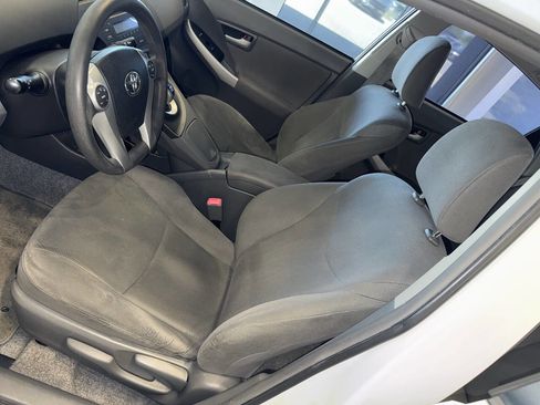 Used 2011 Toyota Prius Two image 17