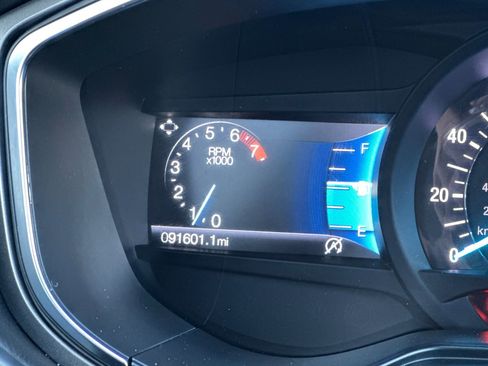 Used 2020 Ford Fusion SE image 19