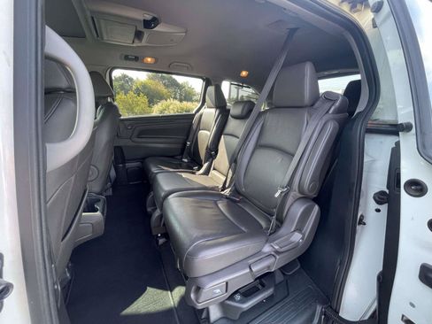 Used 2020 Honda Odyssey Elite image 12