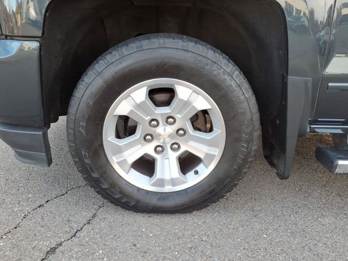 Used 2019 Chevrolet Silverado 1500 LT w/ All Star Edition image 9