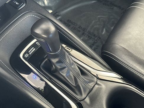 Used 2025 Toyota Corolla XSE FWD image 22