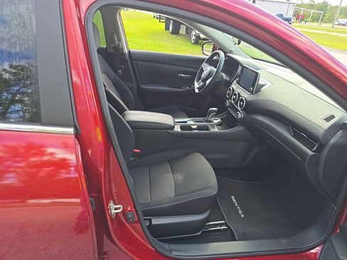 Used 2020 Nissan Sentra SV w/ Lighting Package FWD image 15
