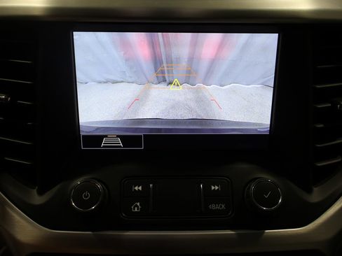 Used 2020 GMC Acadia SLT AWD/4WD image 29