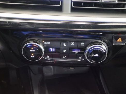 New 2026 Chevrolet Trax RS w/ Sunroof Package image 21