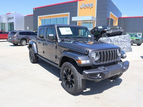 New 2025 Jeep Gladiator Sport image 1