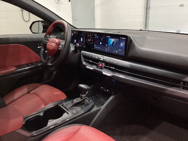 Used 2026 Kia K4 GT-Line w/ GT-Line Premium Package FWD image 16