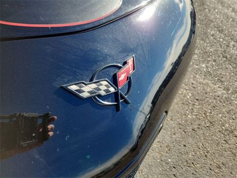 Used 2004 Chevrolet Corvette Coupe image 25