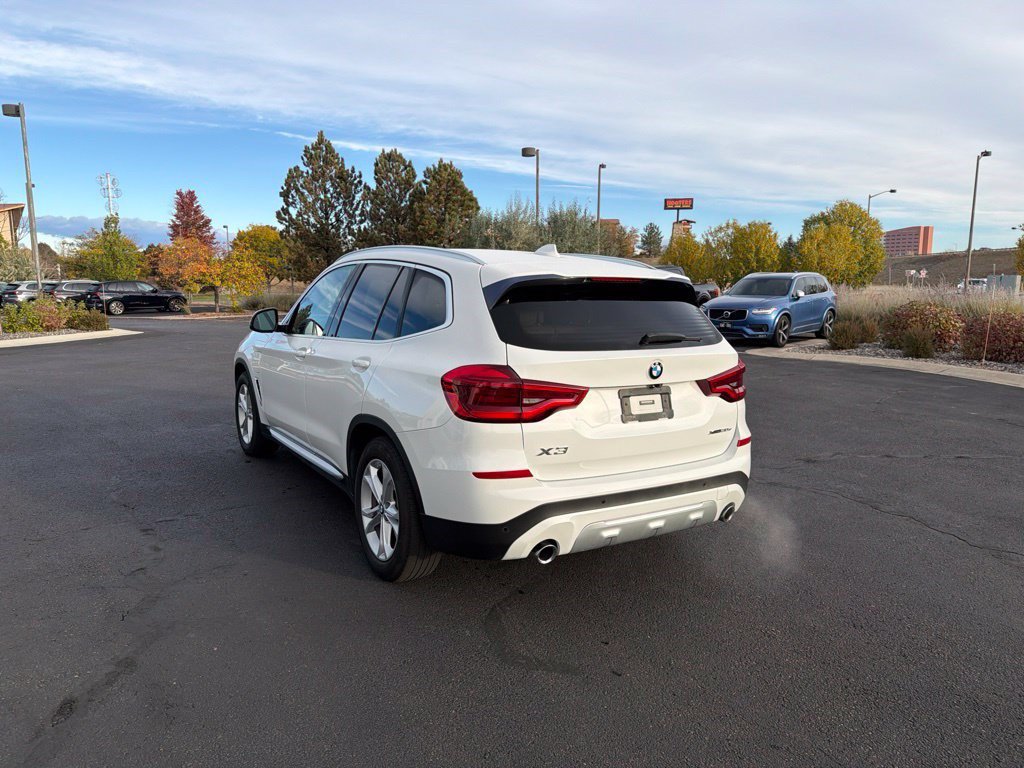 Used 2021 BMW X3 xDrive30e AWD/4WD image 3