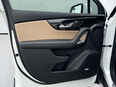 Used 2023 Chevrolet Blazer Premier w/ Driver Confidence II Package image 23