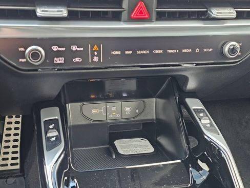 New 2026 Kia Sorento SX image 17