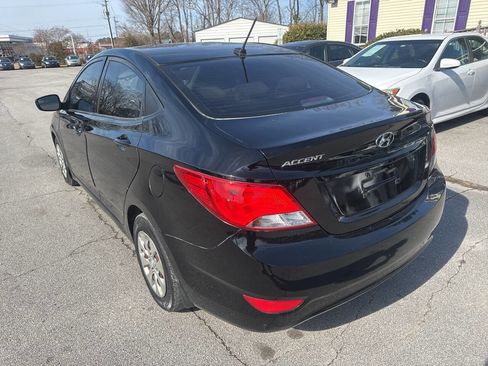 Used 2016 Hyundai Accent SE w/ Option Group 02 FWD image 8