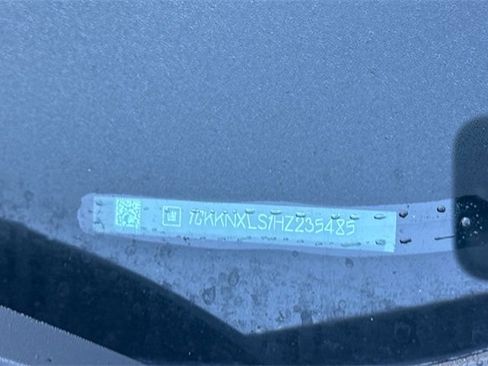 Used 2017 GMC Acadia Denali w/ Technology Package image 9