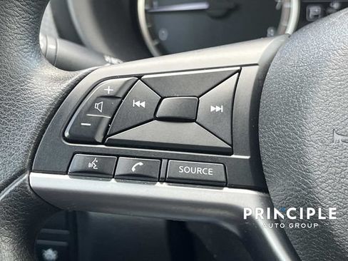 Used 2021 Nissan Kicks S FWD image 16
