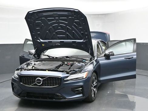 Used 2024 Volvo S60 B5 Core w/ Climate Package image 49