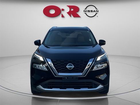 Used 2023 Nissan Rogue Platinum image 2