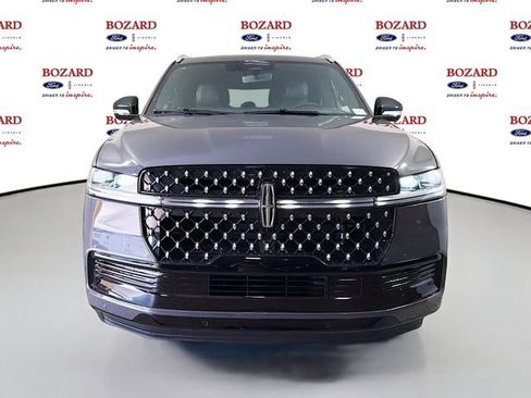 New 2026 Lincoln Navigator L Black Label AWD/4WD image 2