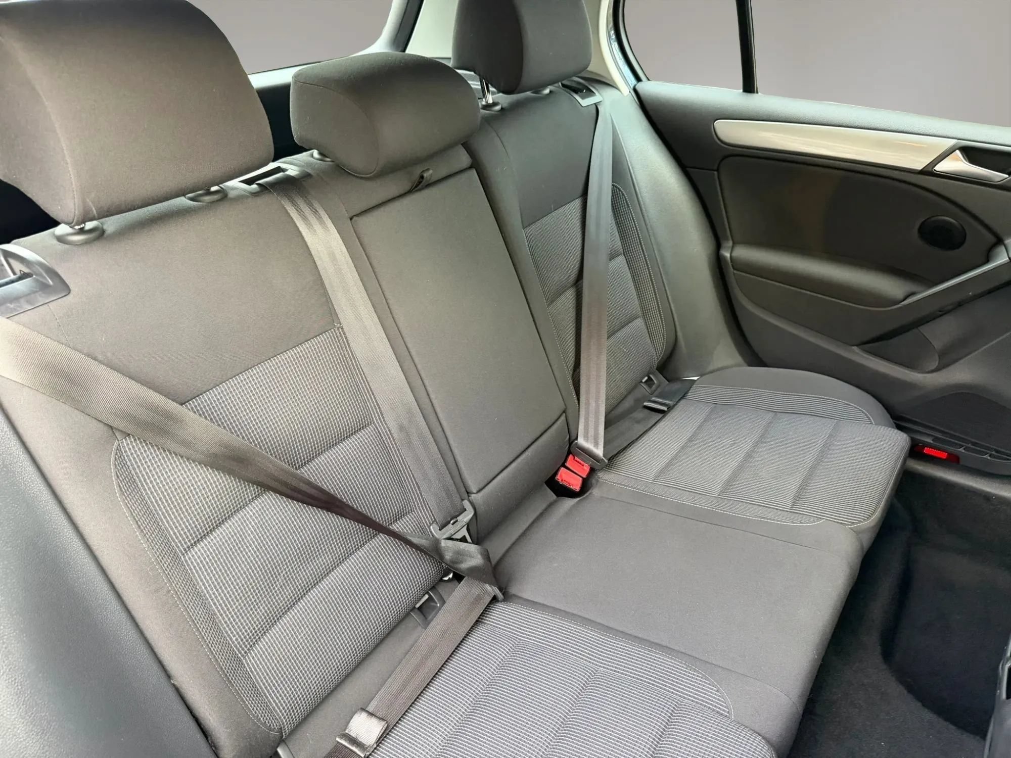 Used 2012 Volkswagen Golf TDI FWD image 16
