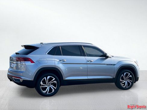 Used 2020 Volkswagen Atlas Cross Sport SEL Premium AWD/4WD image 5