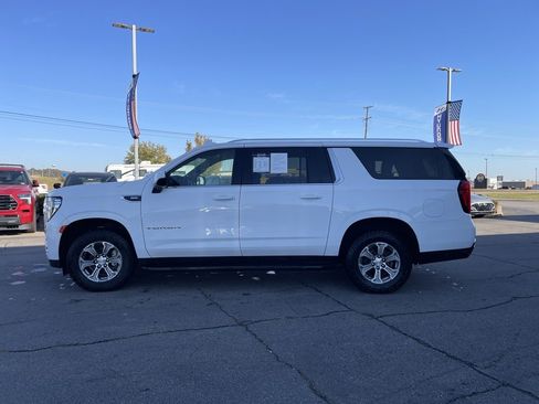 Used 2022 GMC Yukon XL SLE w/ Max Trailering Package image 4