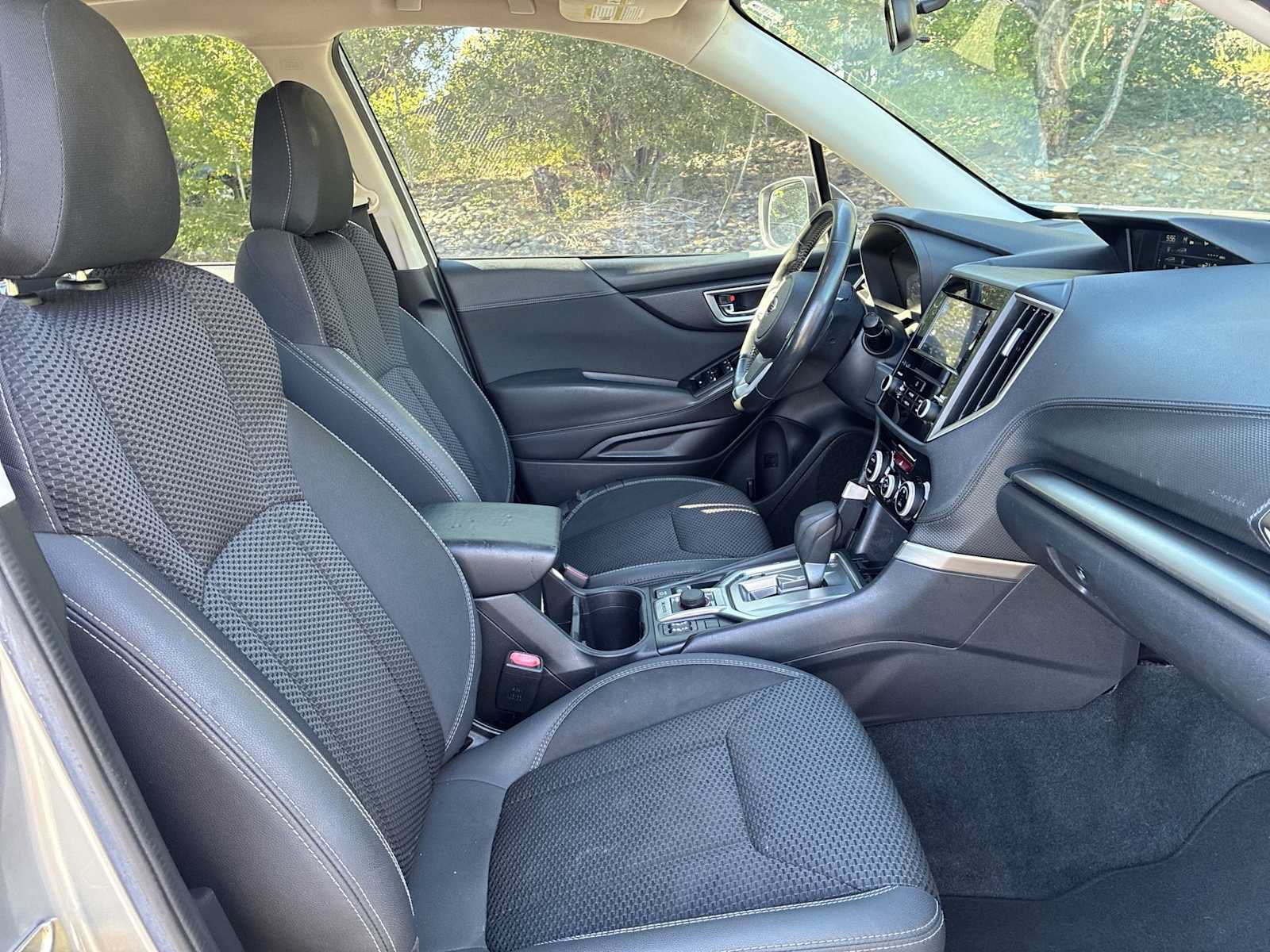 Used 2019 Subaru Forester Premium AWD/4WD image 25