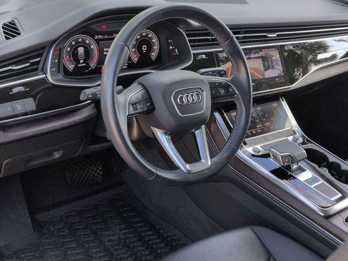 Used 2023 Audi Q8 Premium Plus image 9