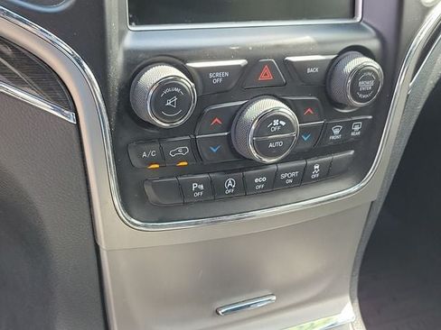 Used 2017 Jeep Grand Cherokee Trailhawk AWD/4WD image 15