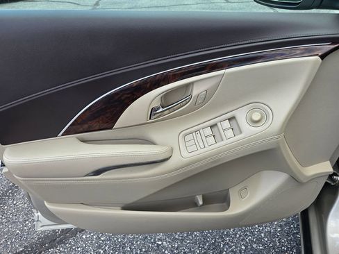 Used 2014 Buick LaCrosse Leather FWD image 9