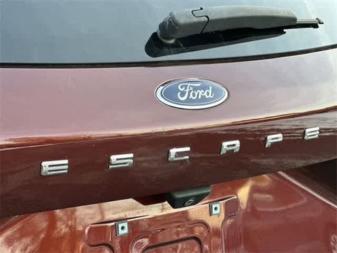 Used 2021 Ford Escape SE w/ Convenience Package image 25