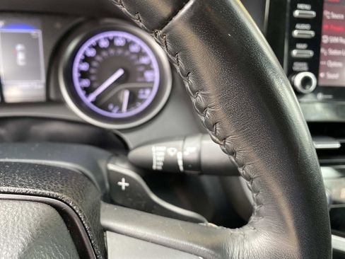 Used 2023 Toyota Camry SE image 14