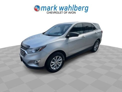 Certified 2019 Chevrolet Equinox LS w/ LS Convenience Package FWD image 4